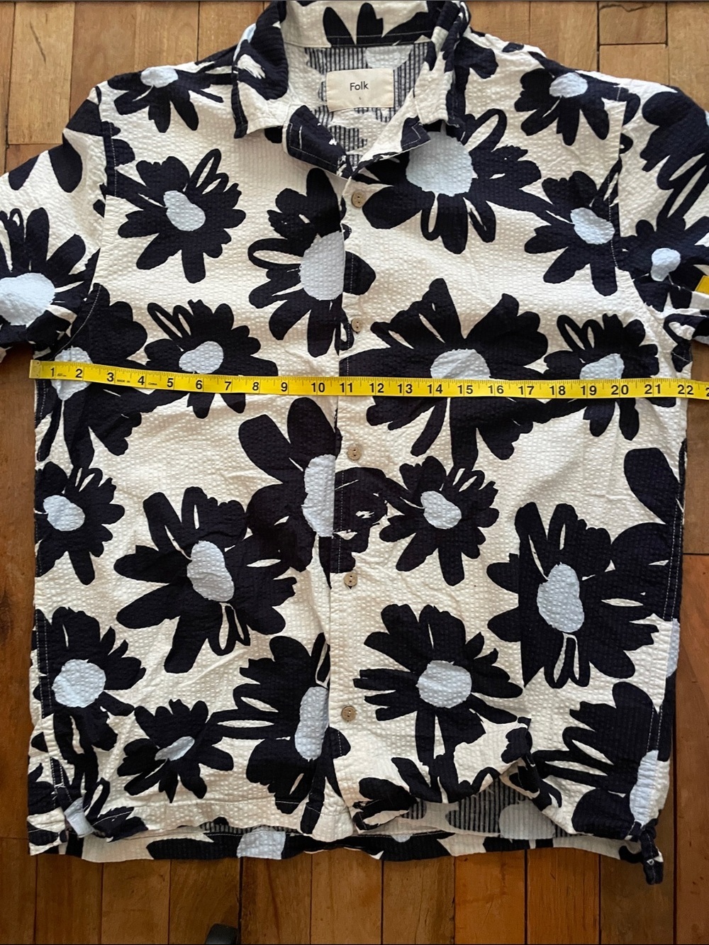 Folk Clothing Large Daisy Print cotton button up- Large - Picture 7 of 8